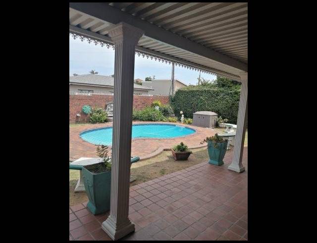 2 BEDROOM SIMPLEX FOR SALE IN BLUFF